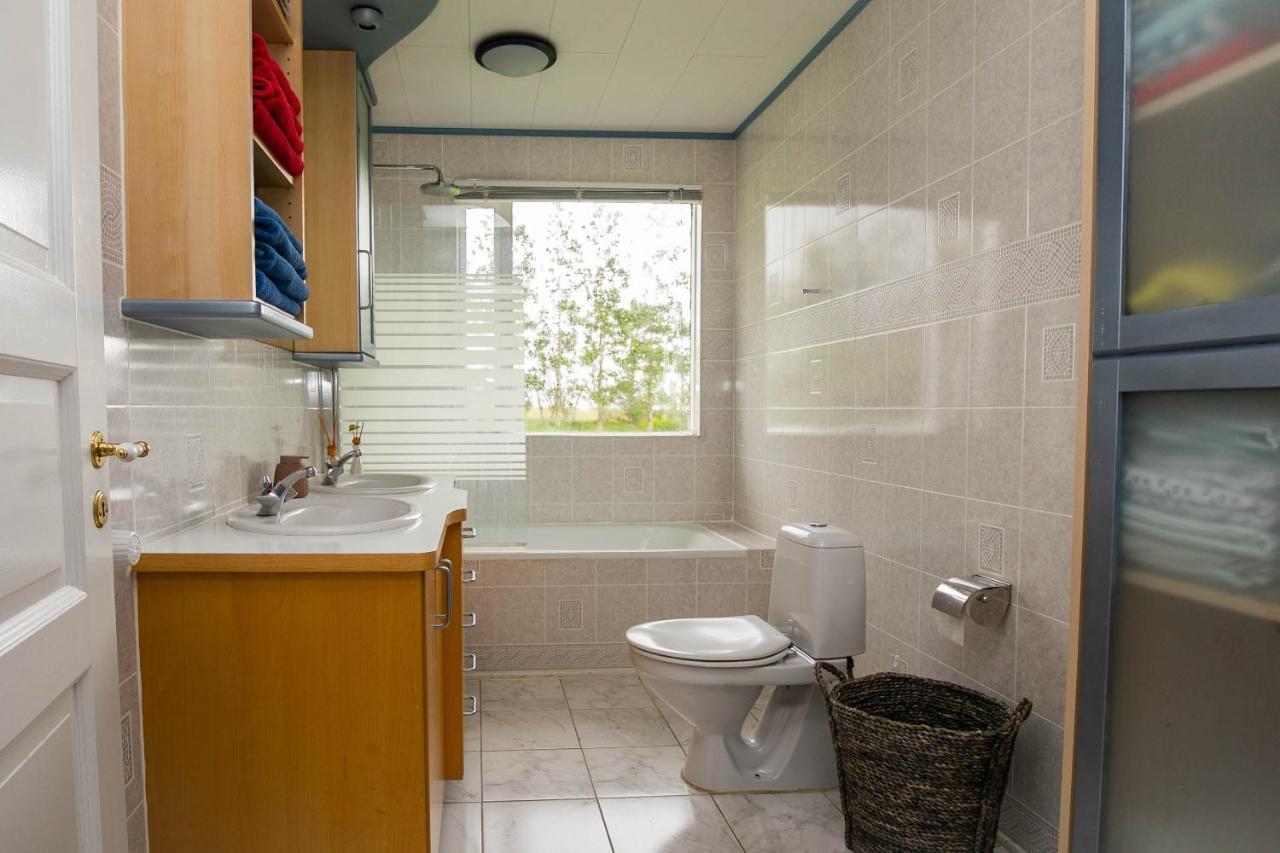Moar Guesthouse Akranes Eksteriør bilde